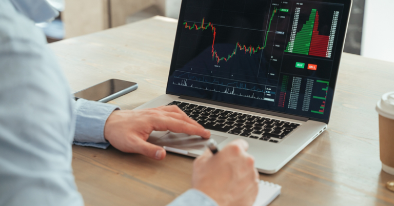 How to Handle Drawdown Pressure on an Instant Funded Account